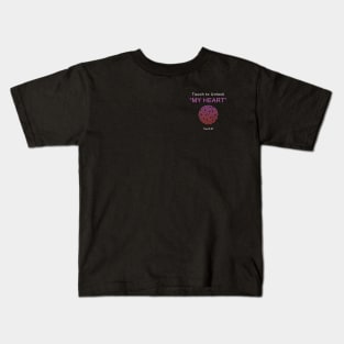 ๊์UNLOCK MY HEART Kids T-Shirt